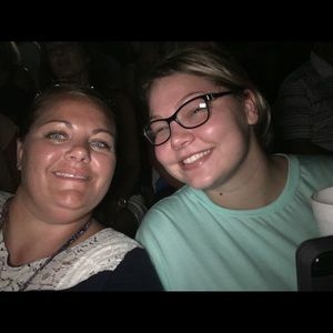 Meet your Posher, Angela